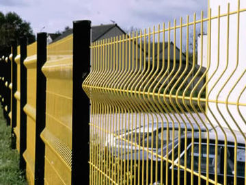 Cina Bubuk Dilapisi / Galvanized Wire Mesh Fence Panels 3D Curved Mudah Dirakit pabrik