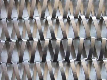 Conveyor belt mesh dengan 2.5mm kawat batang berkerut dan dengan spiral datar.